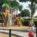 Кемпинг Zecamping 4 Familial Avec Etang De Peche Et Piscine Chauffee La Haye