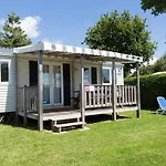 Zecamping 4 Familial Avec Etang De Peche Et Piscine Chauffee 4* La Haye