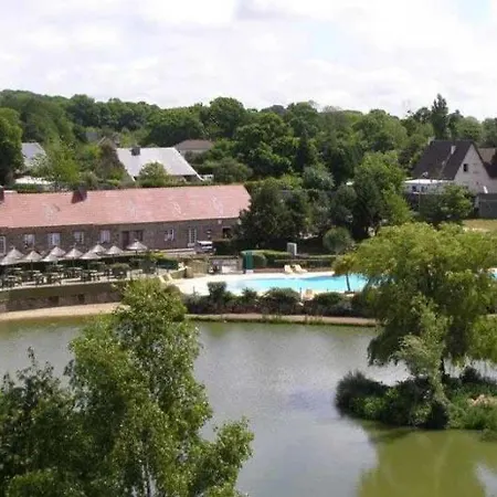 Campsite Zecamping 4 Etoiles Familial Avec Etang De Peche Et Piscine Chauffee