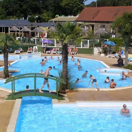 4 Etoiles - Piscine - Ccafgef Campingplatz La Haye