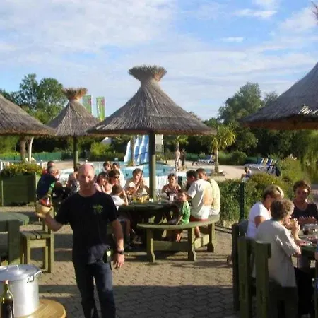 Campingplatz 4 Etoiles - Piscine - Ccafgef La Haye