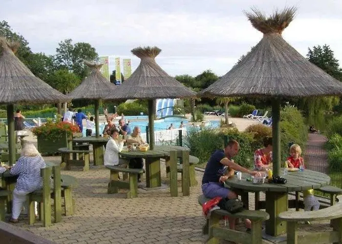 Кемпинг Zecamping 4 Familial Avec Etang De Peche Et Piscine Chauffee 4*