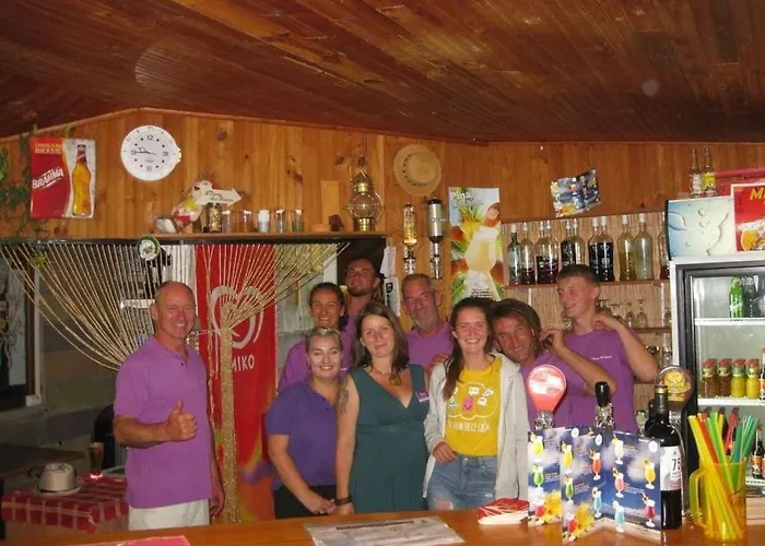 Zecamping 4 Familial Avec Etang De Peche Et Piscine Chauffee Campsite La Haye