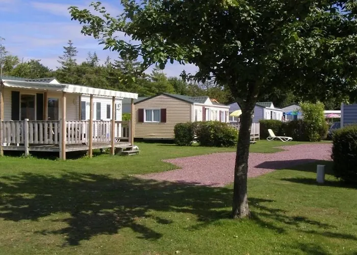 Zecamping 4 Familial Avec Etang De Peche Et Piscine Chauffee Кемпинг